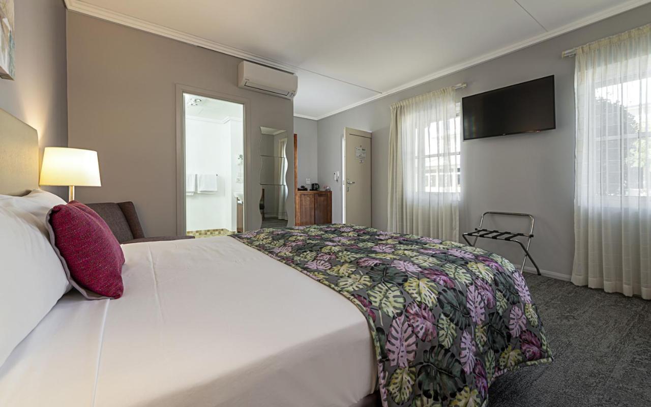 Coachmans Inn Уоруик Екстериор снимка